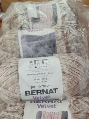 Bernat Velvet Plush Yarn - Mushroom Tan Velvet (10.5 oz)